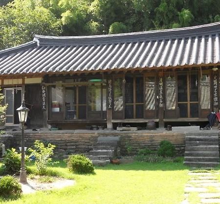 고성 최필간 고택 호텔 외부 사진