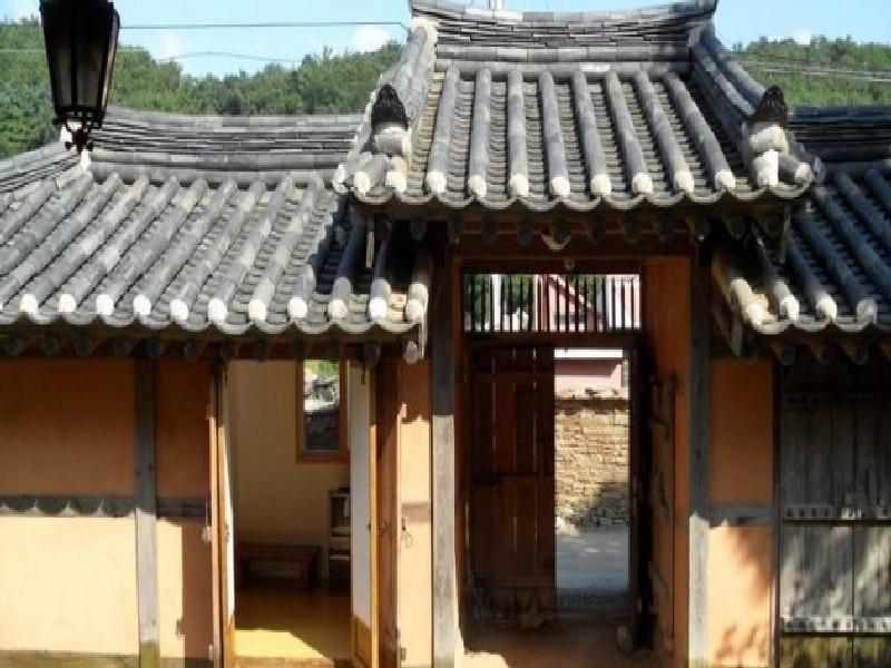 고성 최필간 고택 호텔 외부 사진